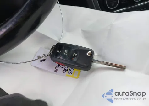 2016 Volkswagen Passat 1.8T R-Line/1.8T S из США, поврежденный, VIN 1VWAT7A38GC067643